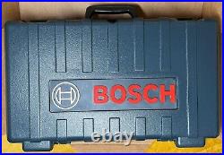 Bosch GLL3-330CG Laser Level withaccessories NIB