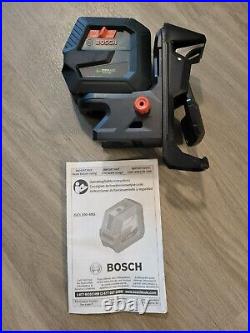 Bosch Self-Leveling Cross-Line Laser with Plumb Points Green Beam (GCL100-40G)