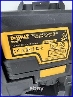 DEWALT DW0822 Self-Leveling Cross-Line and Plumb Laser Level With Case Light Use