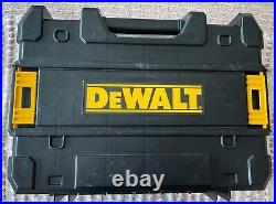 DEWALT DW083CG 100-ft Green Self-Leveling 3-Spot Laser Level with Case/Accessories