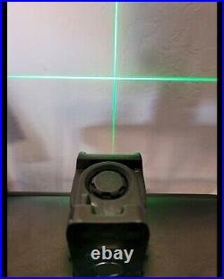 DEWALT DW088CG Self-leveling Cross-Line GREEN Laser Level OPEN BOX
