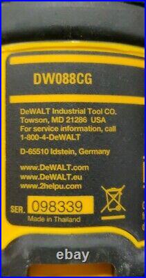 DEWALT DW088CG Self-leveling Green Cross-Line Laser Level with Hard Case Used