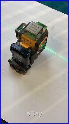 DEWALT DW089LG Green Line Laser 12V for parts with battery
