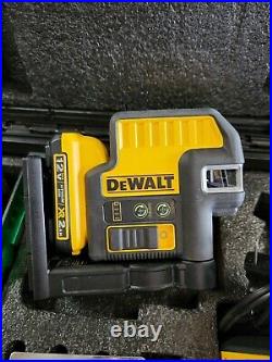 DeWALT DW0825LG 12V 5-Spot Magnetic Cordless Cross Line Green Laser