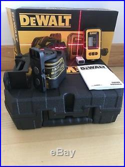 DeWalt DW088KD Self-Levelling Cross Line Laser DW088K + DE0892 Detector