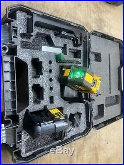 Dewalt DCE088D1G 12.0v Self Leveling Cross Line Green Laser 1x 2.0Ah Bat T748