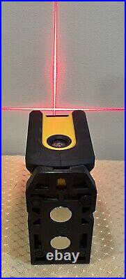 Dewalt DW0822 Red Self-Leveling Cross-Line/Plumb Spot Laser Level with Case