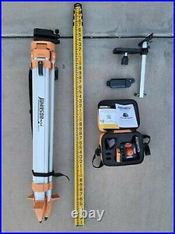 Johnson Model 6502 Manual-Leveling Rotary Laser System with Tripod