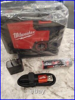 Milwaukee 3510-21 USB Rechargeable Green 3-Point Laser Complete