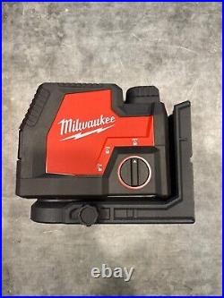 Milwaukee 3522-20 100' Green Cross Line/Plumb Points Rechargeable Laser Level