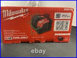 Milwaukee M12 Green 125 ft. Cross Line and Laser Level (Tool-Only) 3622-20
