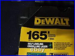NEW Dewalt 165 ft. Green Self-Leveling Cross Line Laser Level, DW088CG